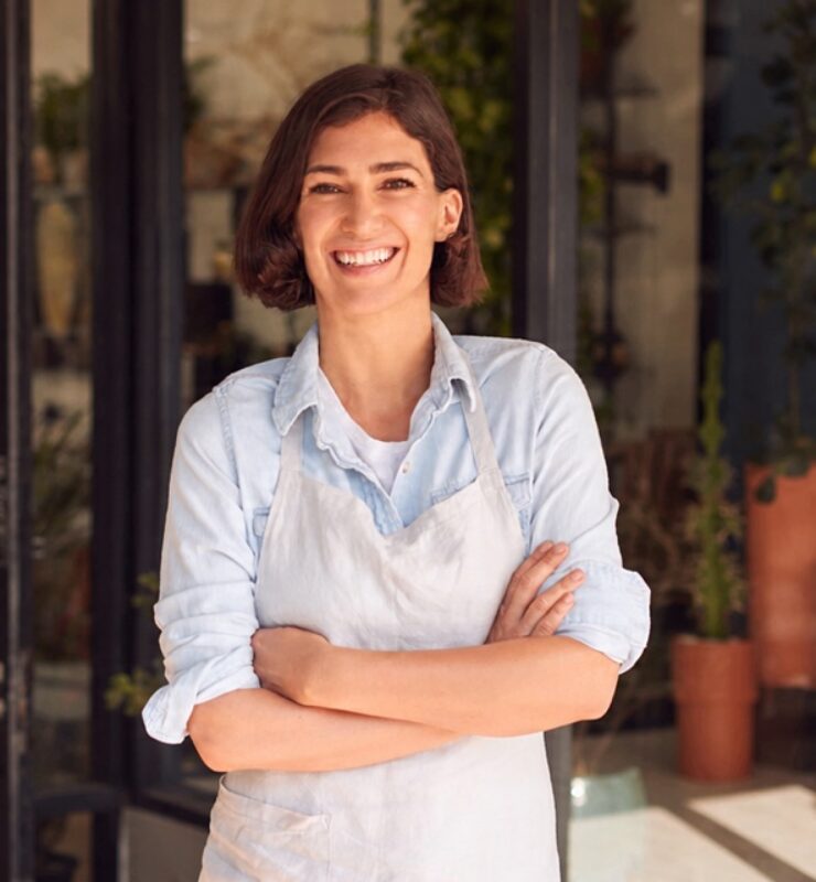 LEBSCALE project participant in front of her business